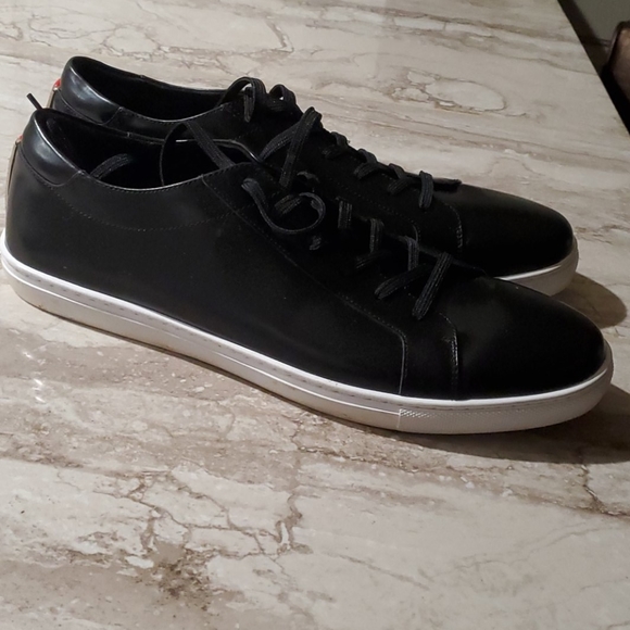 KENNETH COLE - Picture 3 of 5